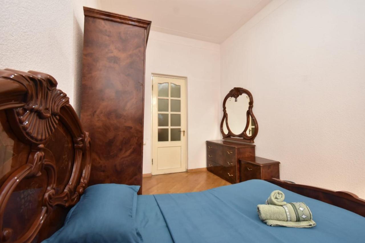 Guesthouses Opera Jerevan Eksteriør bilde