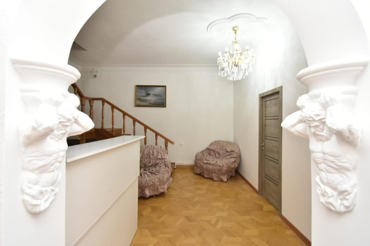 Guesthouses Opera Jerevan Eksteriør bilde
