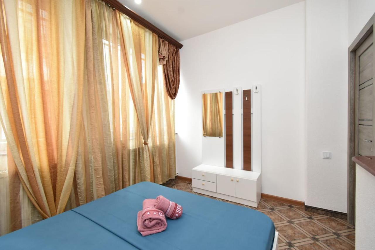 Guesthouses Opera Jerevan Eksteriør bilde