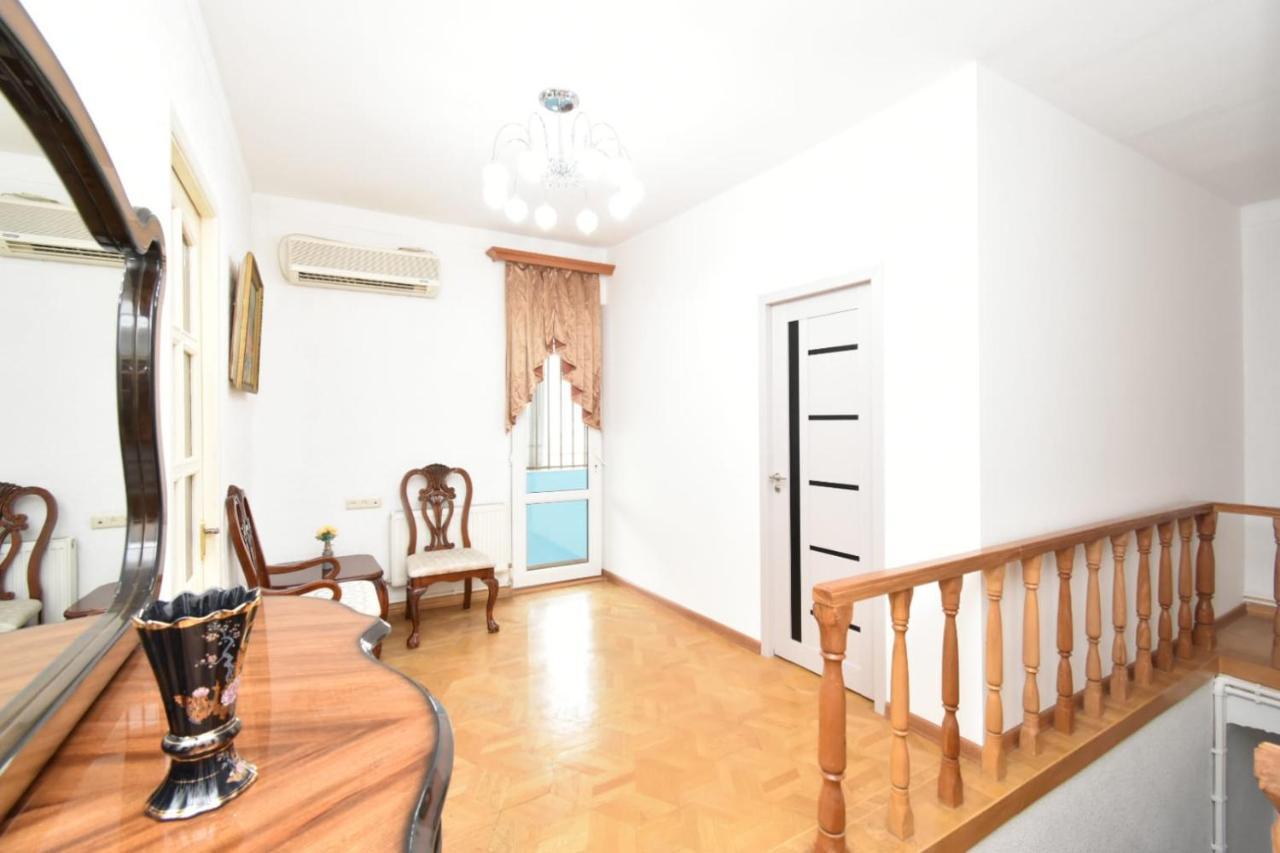 Guesthouses Opera Jerevan Eksteriør bilde