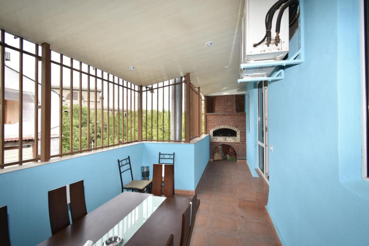 Guesthouses Opera Jerevan Eksteriør bilde