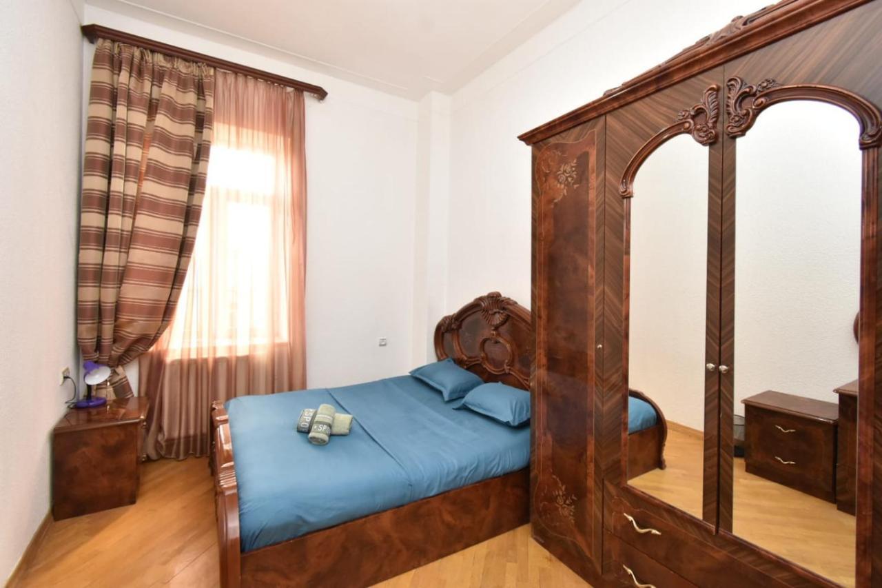 Guesthouses Opera Jerevan Eksteriør bilde