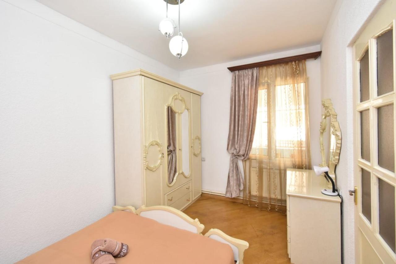 Guesthouses Opera Jerevan Eksteriør bilde