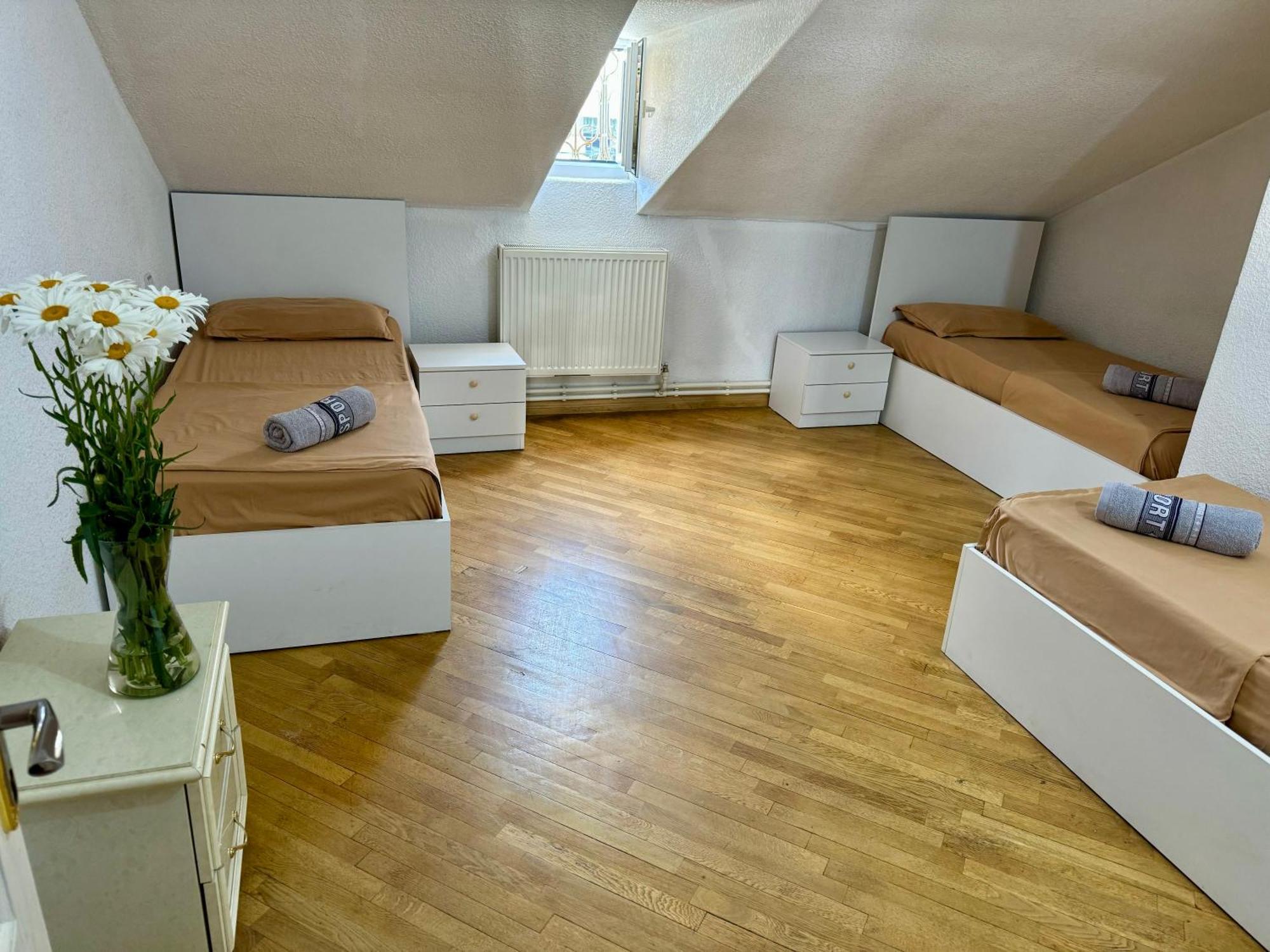 Guesthouses Opera Jerevan Eksteriør bilde